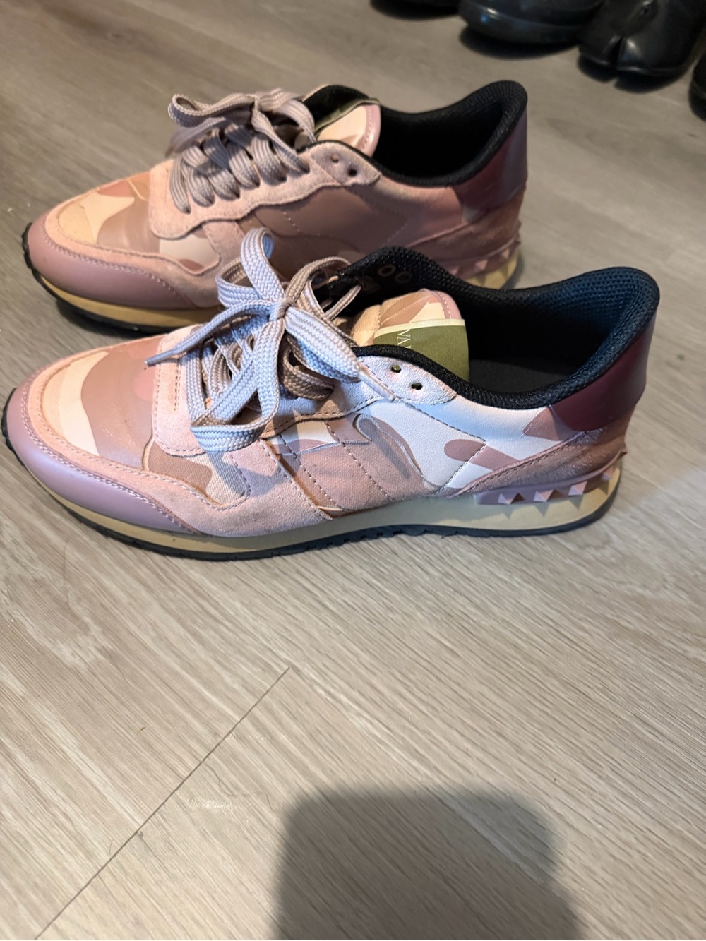 Valentino Garavani Pink and Olive Camouflage Runner Sneakers - Picture 2 of 5